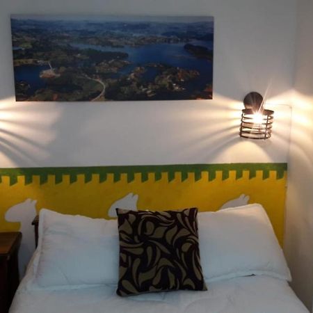 Hostel-Affordable Rooms With Private Bathroom San Juan Guatapé エクステリア 写真